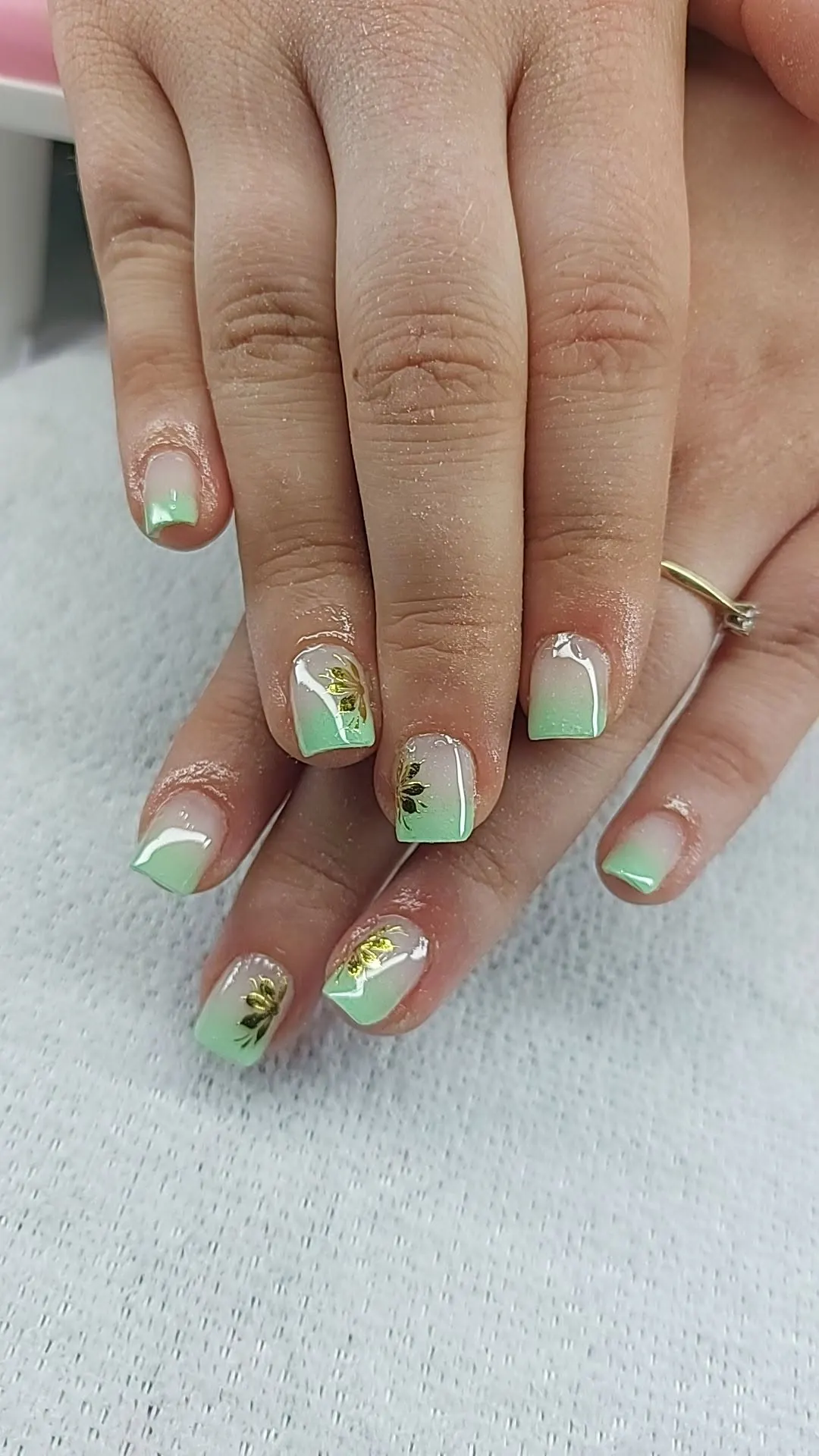 Basia Nails Studio - Brokat